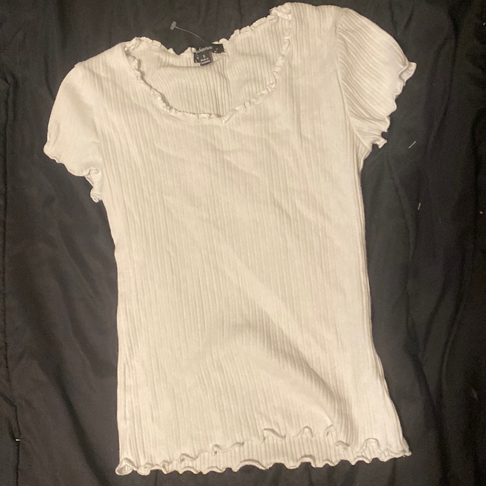 Size S white shirt